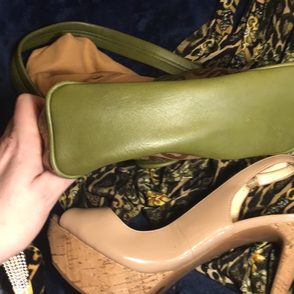 Small Aigner Handbag - Picture 4 of 5